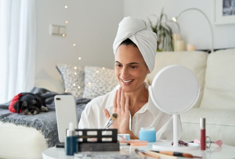 Come costruire una skincare routine naturale con i prodotti Aurea Derma